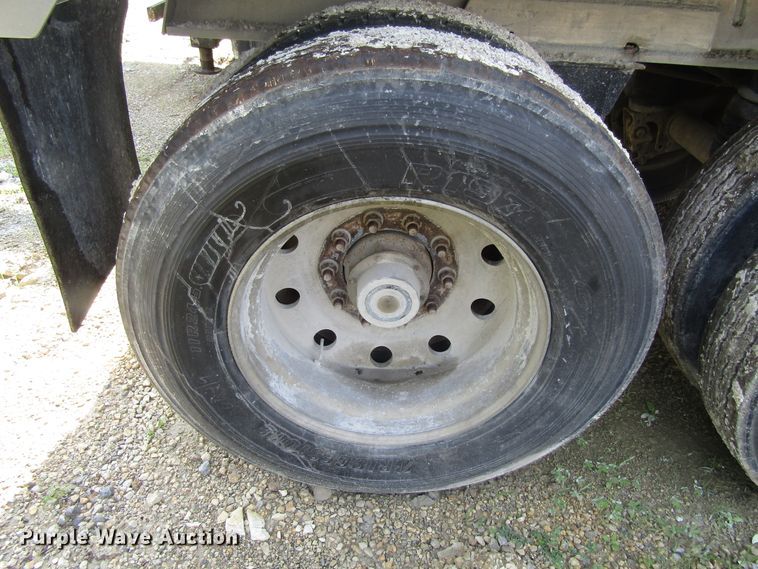 image for item EU9707 2002 Trailstar end dump trailer