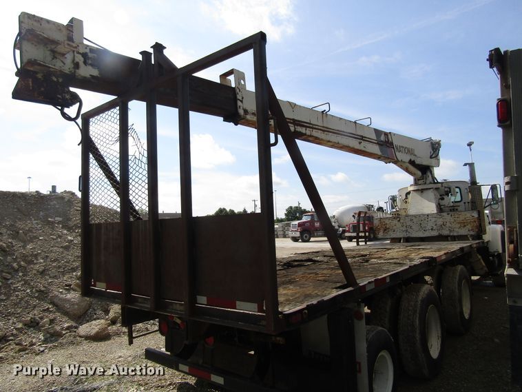 image for item EU9708 1997 Ford LT9000 crane truck