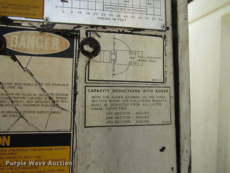 image for item EU9708 1997 Ford LT9000 crane truck