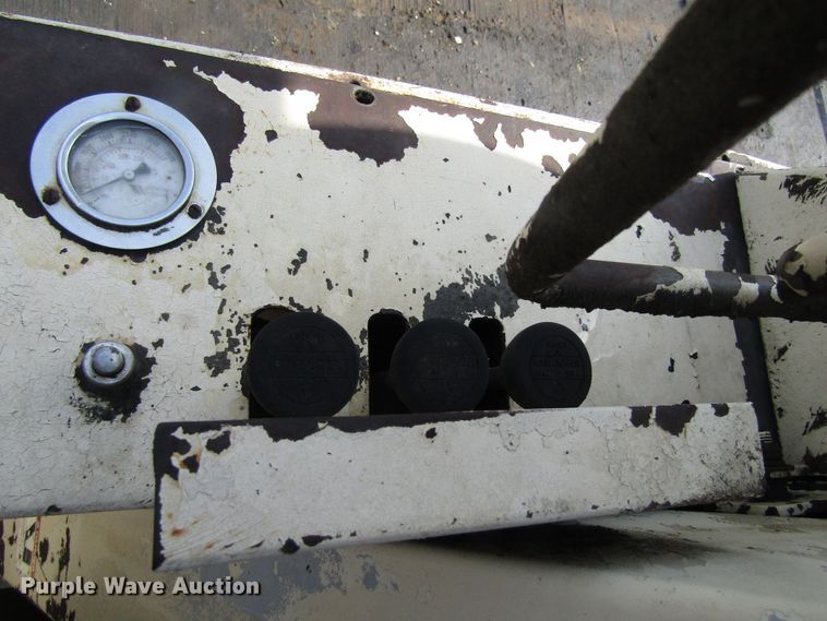 image for item EU9708 1997 Ford LT9000 crane truck