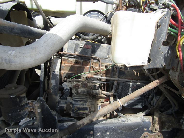 image for item EU9708 1997 Ford LT9000 crane truck