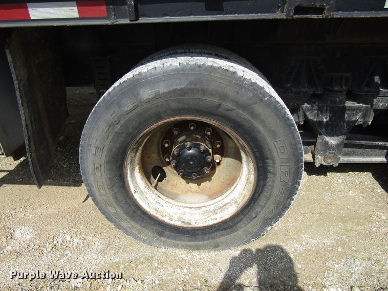 image for item EU9708 1997 Ford LT9000 crane truck