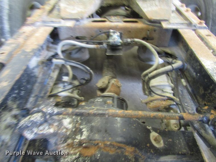 image for item EU9709 2006 Freightliner Columbia semi truck