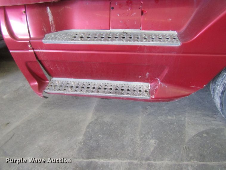 image for item EU9709 2006 Freightliner Columbia semi truck