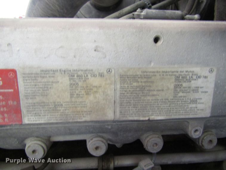 image for item EU9709 2006 Freightliner Columbia semi truck