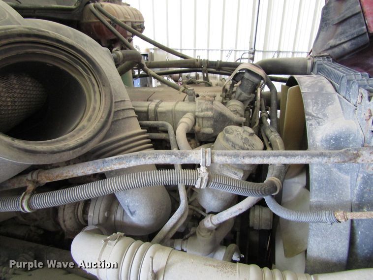 image for item EU9709 2006 Freightliner Columbia semi truck