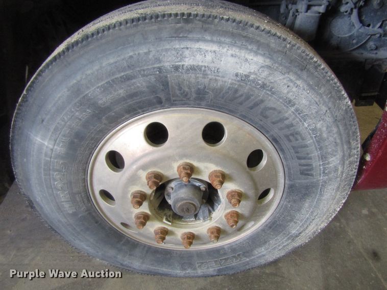 image for item EU9709 2006 Freightliner Columbia semi truck