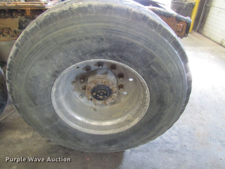 image for item EU9709 2006 Freightliner Columbia semi truck