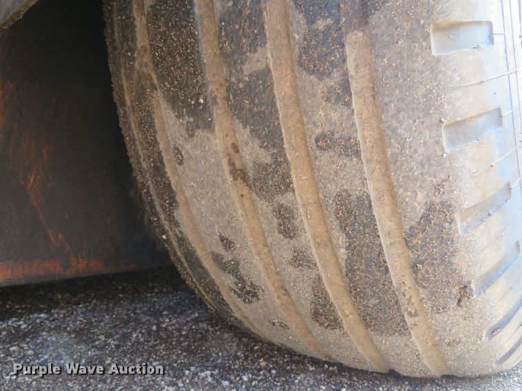 image for item EV9659 2011 Volvo PF-6170 paver