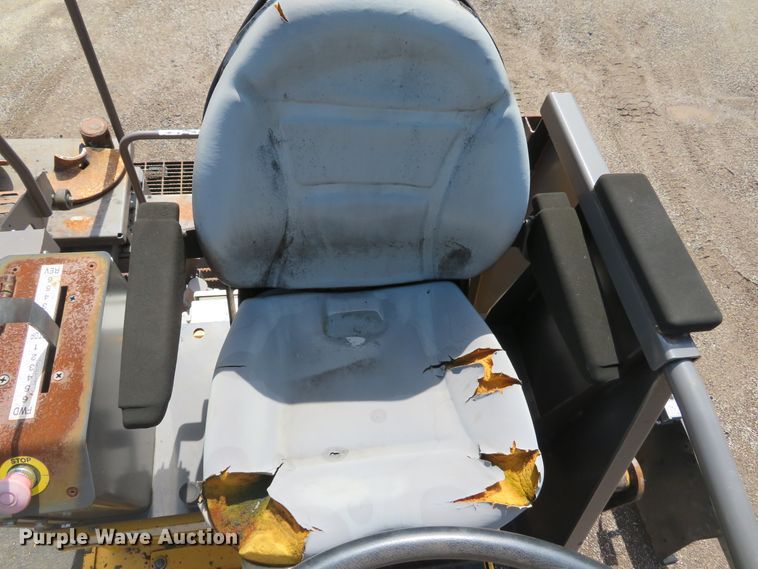 image for item EV9659 2011 Volvo PF-6170 paver