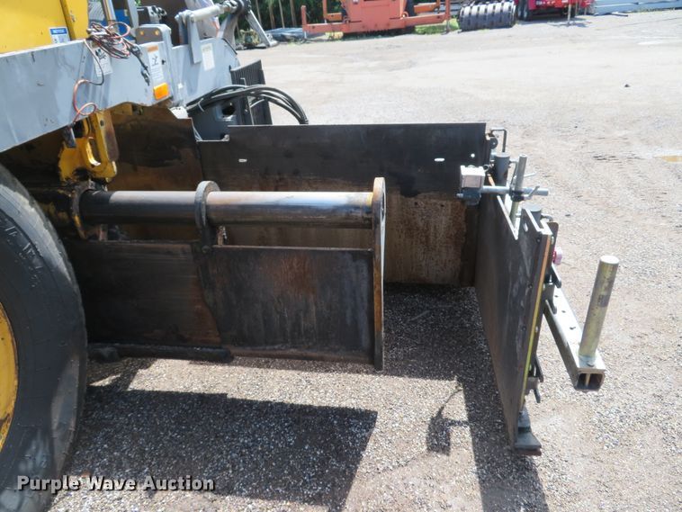 image for item EV9659 2011 Volvo PF-6170 paver