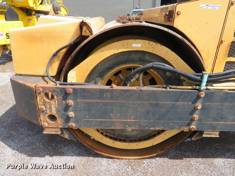 image for item EV9661 1996 Hypac C778A double drum vibratory roller