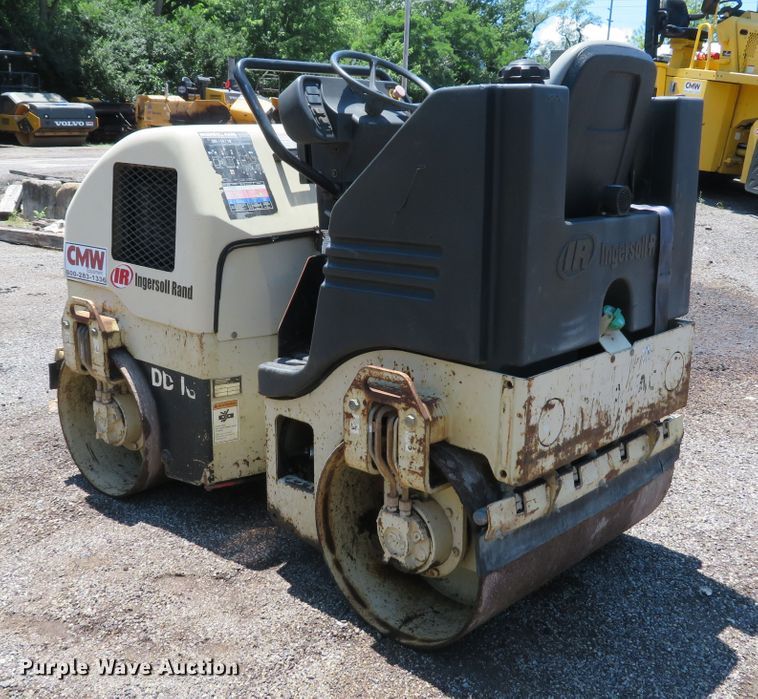 image for item EV9662 2002 Ingersoll Rand DD16 double drum vibratory roller