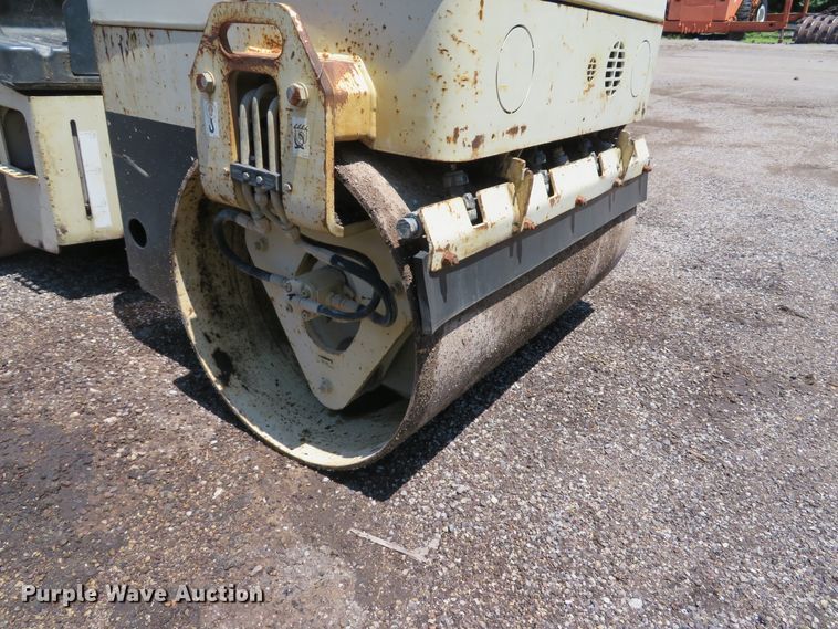 image for item EV9662 2002 Ingersoll Rand DD16 double drum vibratory roller