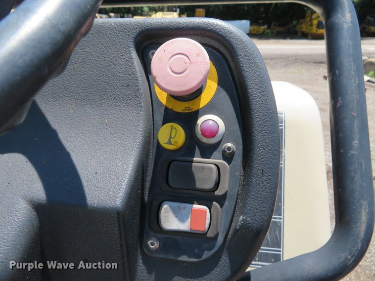 image for item EV9662 2002 Ingersoll Rand DD16 double drum vibratory roller