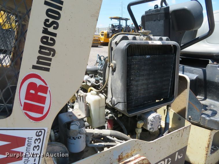 image for item EV9662 2002 Ingersoll Rand DD16 double drum vibratory roller