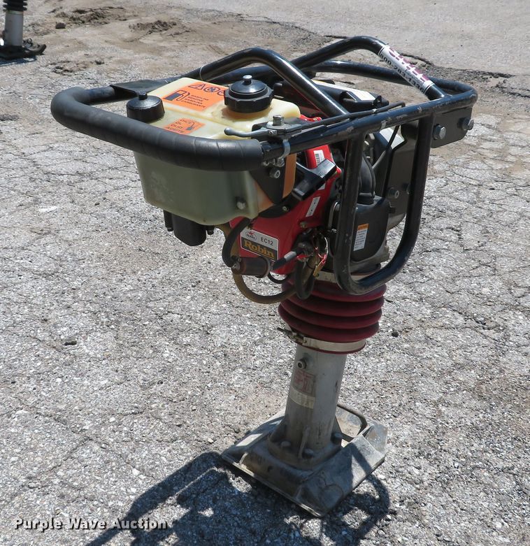 image for item EV9666 Stone ST728R01 plate compactor