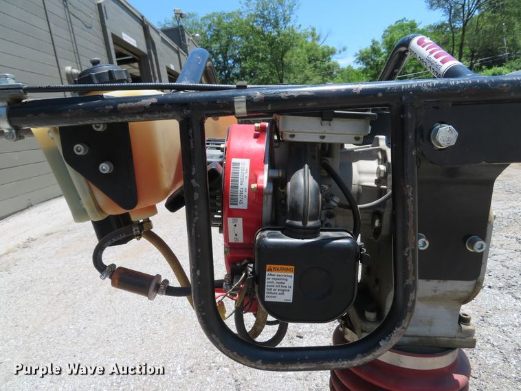 image for item EV9666 Stone ST728R01 plate compactor