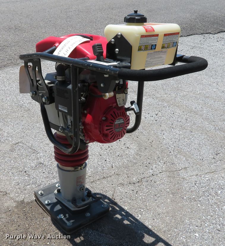 image for item EV9668 Stone XH730 plate compactor