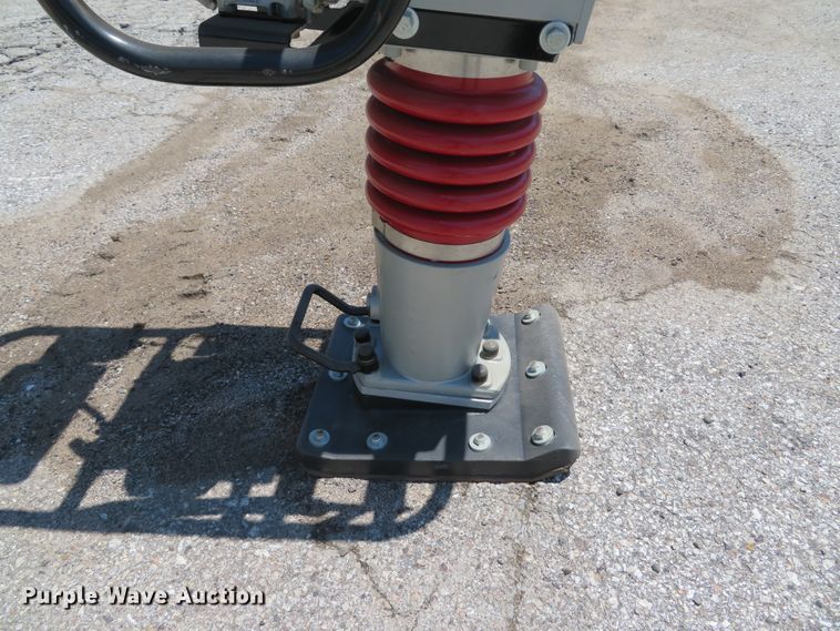 image for item EV9668 Stone XH730 plate compactor