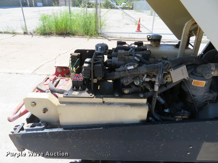 image for item EV9670 2004 Ingersoll Rand TC13 trench compactor