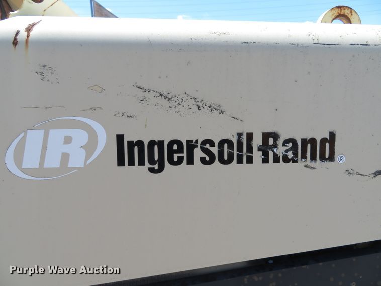 image for item EV9670 2004 Ingersoll Rand TC13 trench compactor