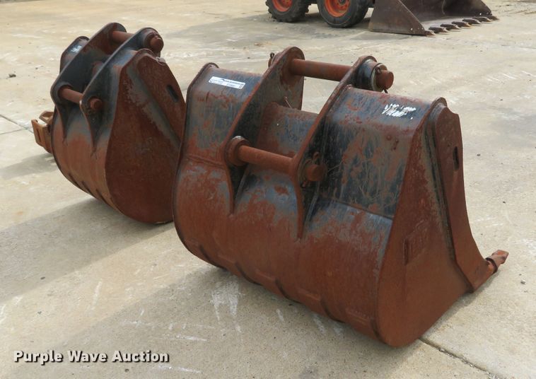 image for item EV9681 (2) Caterpillar buckets