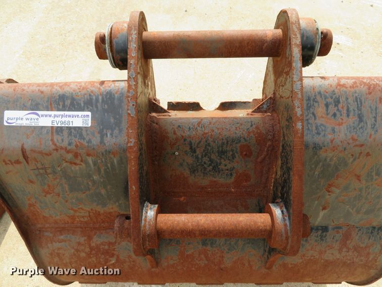 image for item EV9681 (2) Caterpillar buckets