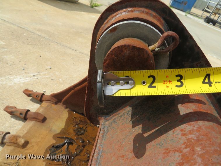 image for item EV9681 (2) Caterpillar buckets