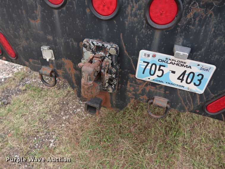 image for item FE9691 1990 Freightliner FLD flatbed truck