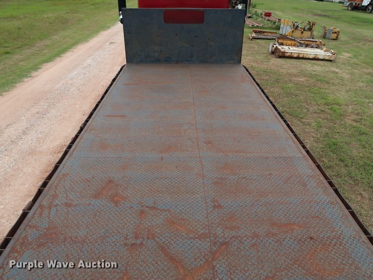 image for item FE9691 1990 Freightliner FLD flatbed truck