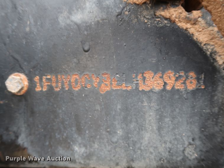 image for item FE9691 1990 Freightliner FLD flatbed truck