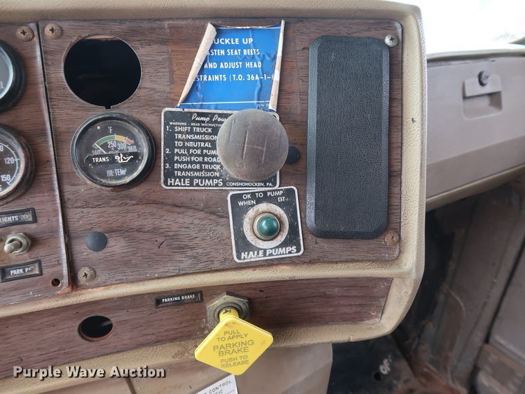 image for item FE9692 1982 Mack DM492S tank truck