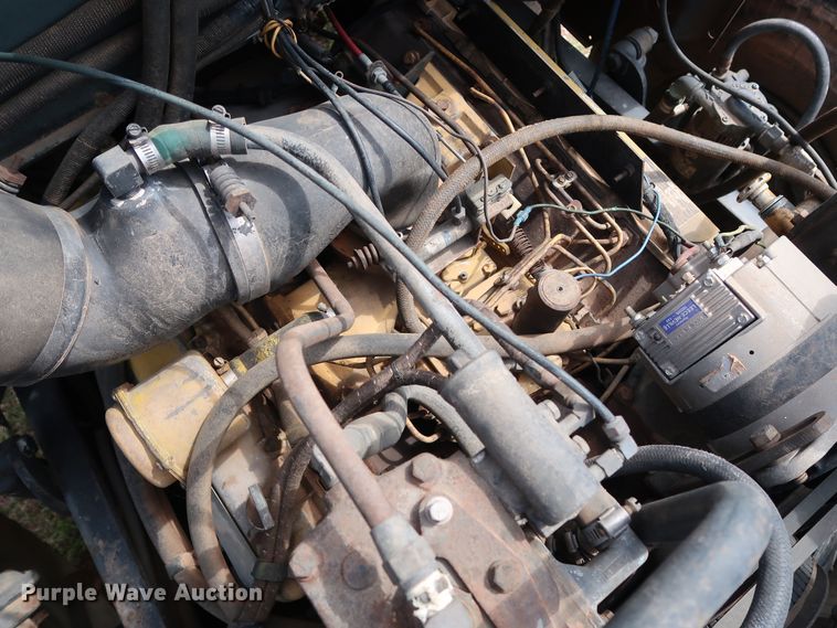 image for item FE9692 1982 Mack DM492S tank truck