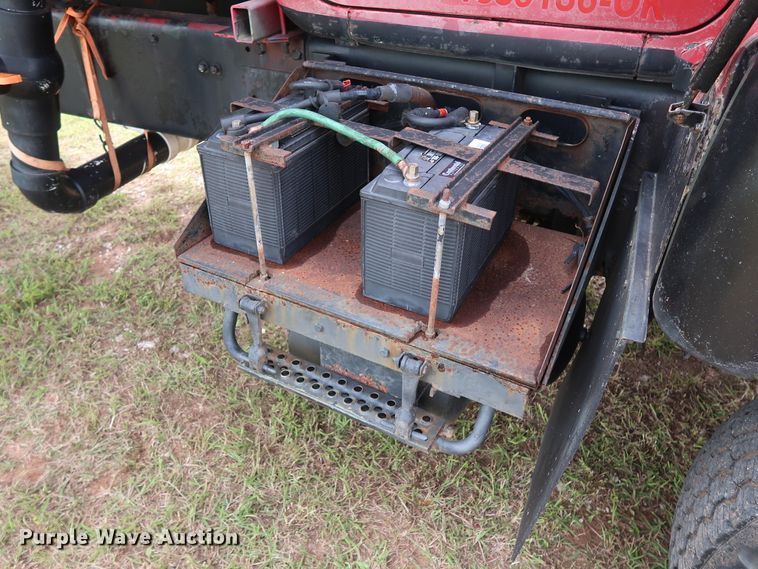 image for item FE9692 1982 Mack DM492S tank truck