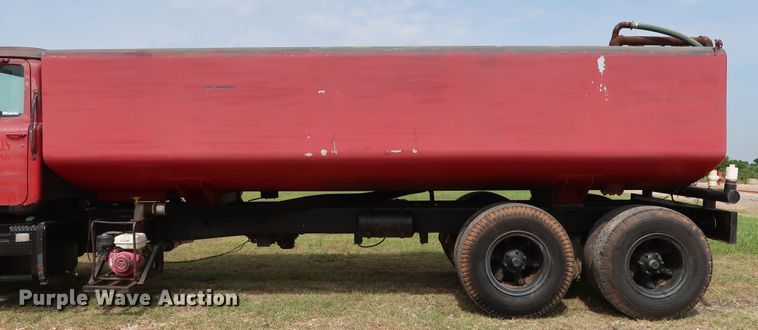 image for item FE9692 1982 Mack DM492S tank truck