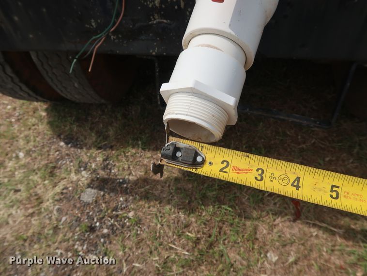 image for item FE9692 1982 Mack DM492S tank truck