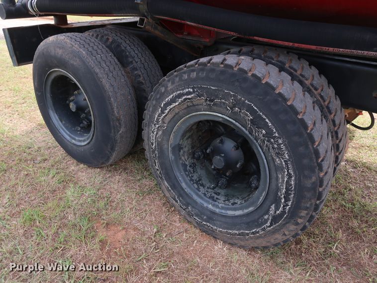 image for item FE9692 1982 Mack DM492S tank truck