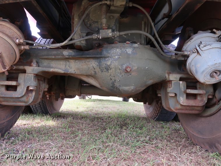 image for item FE9692 1982 Mack DM492S tank truck