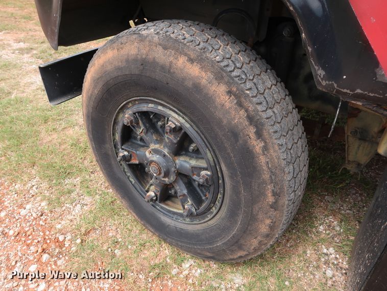 image for item FE9692 1982 Mack DM492S tank truck