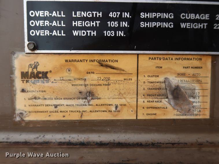 image for item FE9692 1982 Mack DM492S tank truck