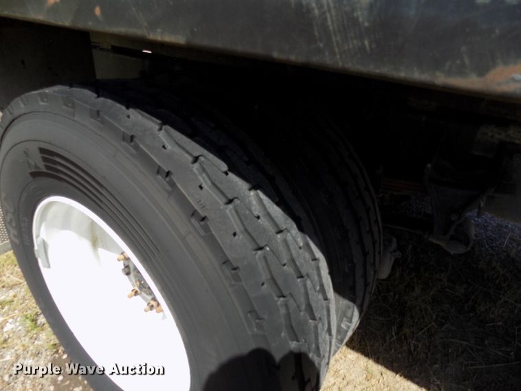 image for item FI9903 2013 International 4300 flatbed truck