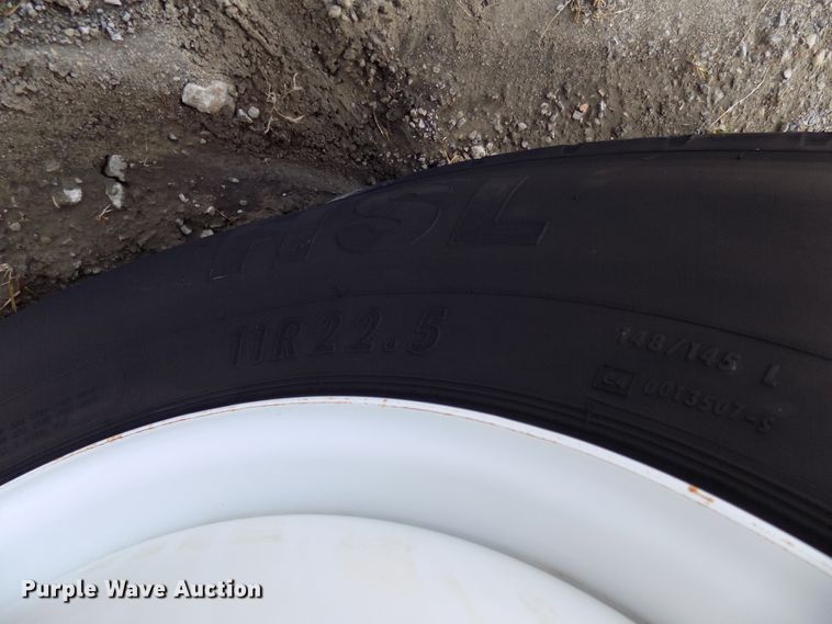 image for item FI9903 2013 International 4300 flatbed truck