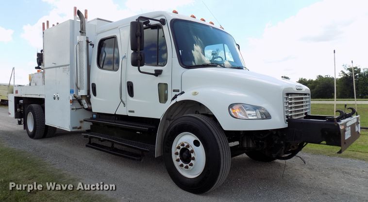 image for item FI9906 2007 Freightliner Business Class M2 service truck