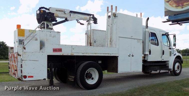 image for item FI9906 2007 Freightliner Business Class M2 service truck