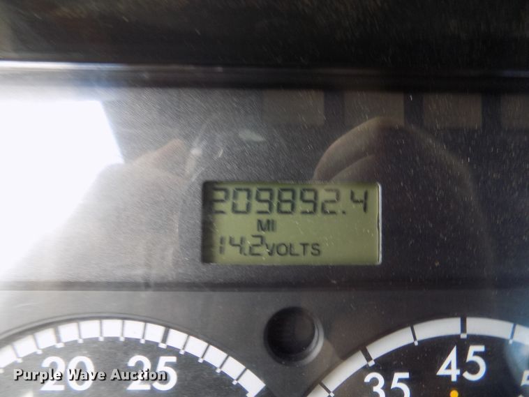 image for item FI9906 2007 Freightliner Business Class M2 service truck