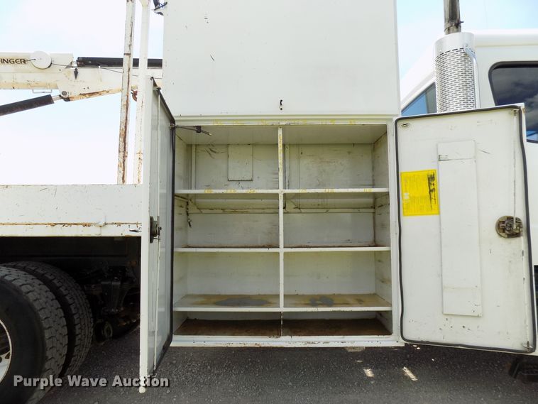 image for item FI9906 2007 Freightliner Business Class M2 service truck