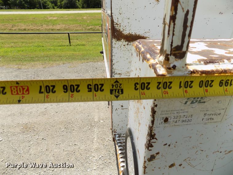 image for item FI9906 2007 Freightliner Business Class M2 service truck