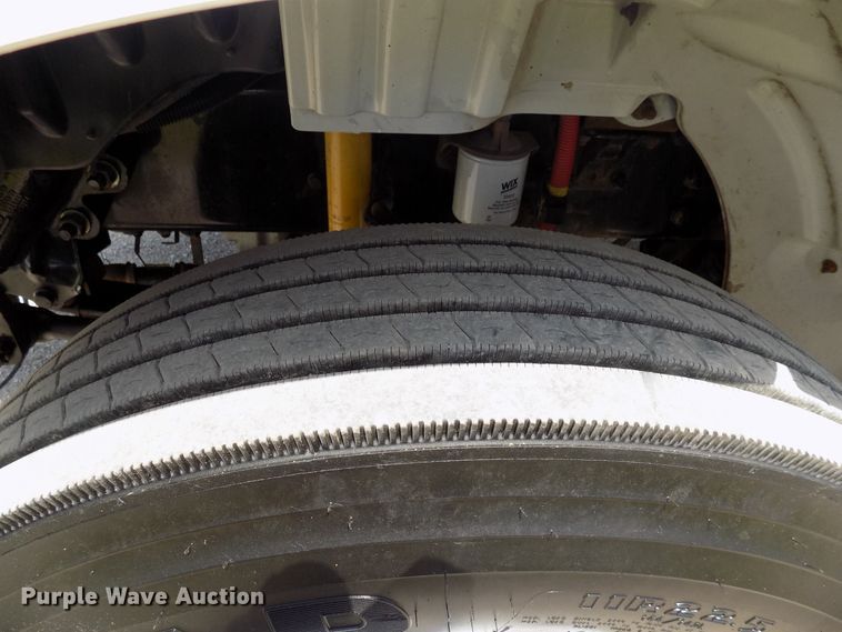 image for item FI9906 2007 Freightliner Business Class M2 service truck