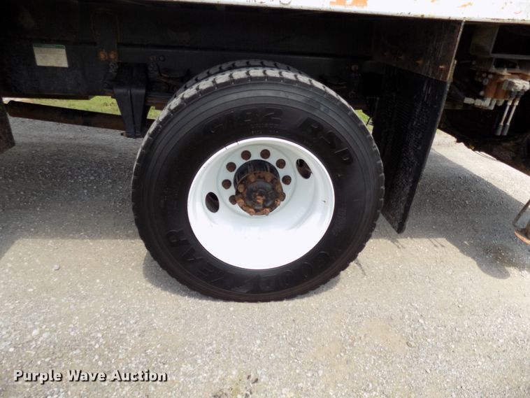 image for item FI9906 2007 Freightliner Business Class M2 service truck